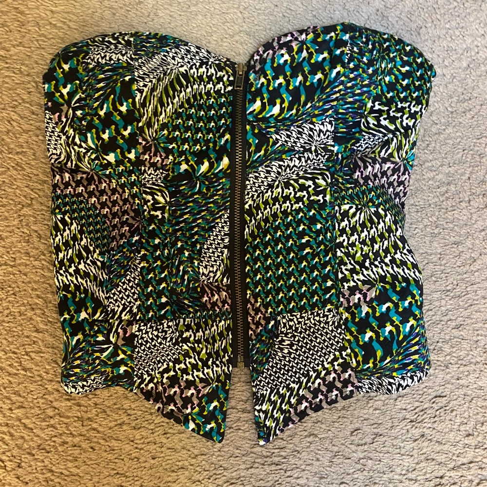 Sexy corset midriff top with zipper. sz Small. Never worn.